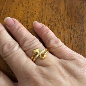 Elegant Gold tone fashion Women's Ring